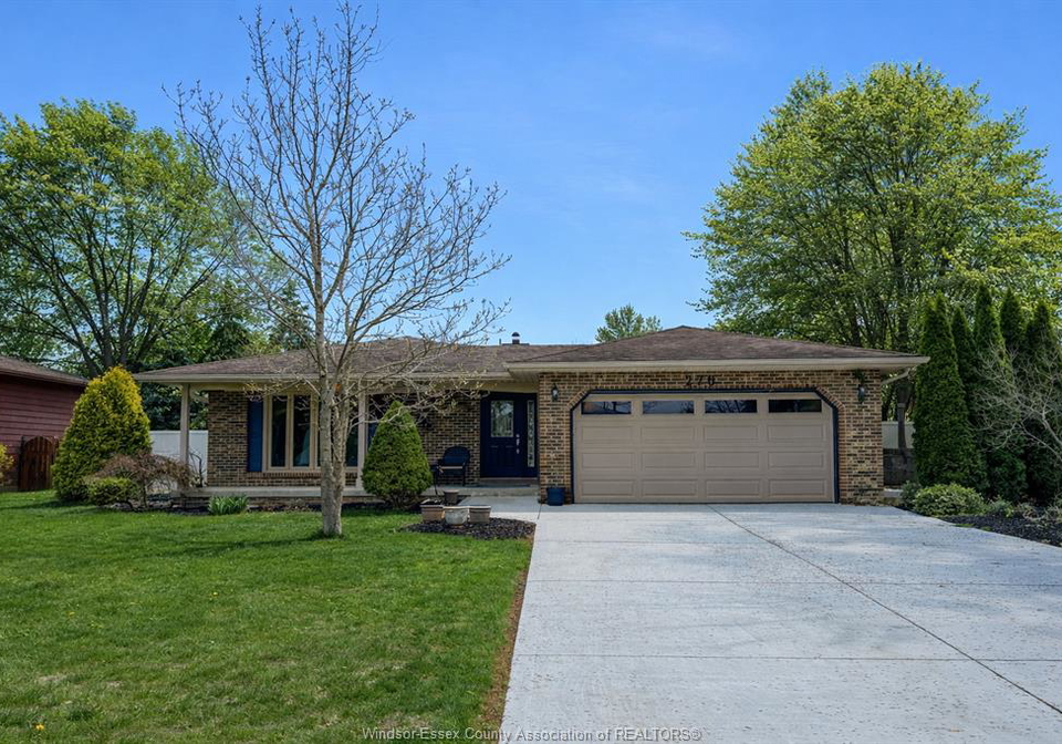276-fairway-crescent-tecumseh-ontario-26010649