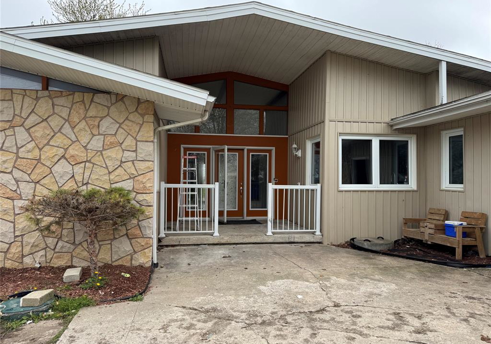 618-mersea-road-8-leamington-ontario-26010673