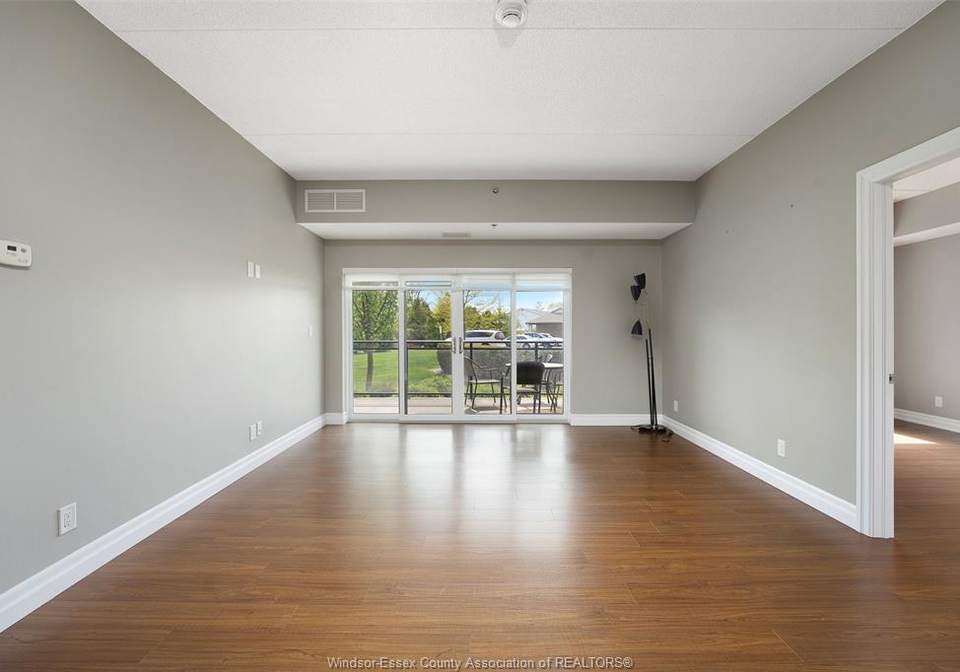 250-manning-road-tecumseh-ontario-26010680