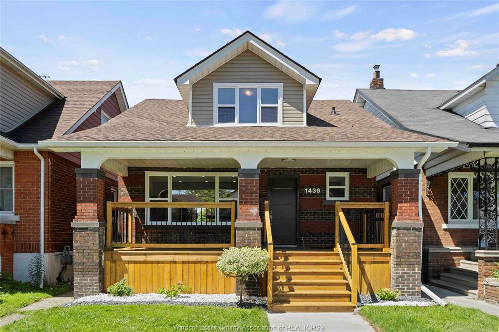 1439-benjamin-avenue-windsor-ontario-26010695