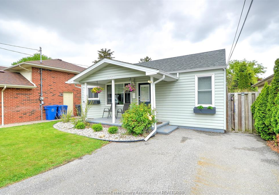 2480-arthur-road-windsor-ontario-26010699