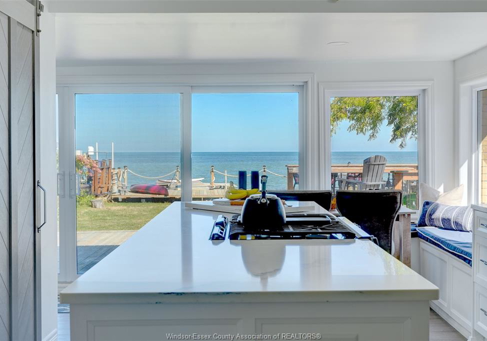 591-ross-beach-lakeshore-ontario-26010701