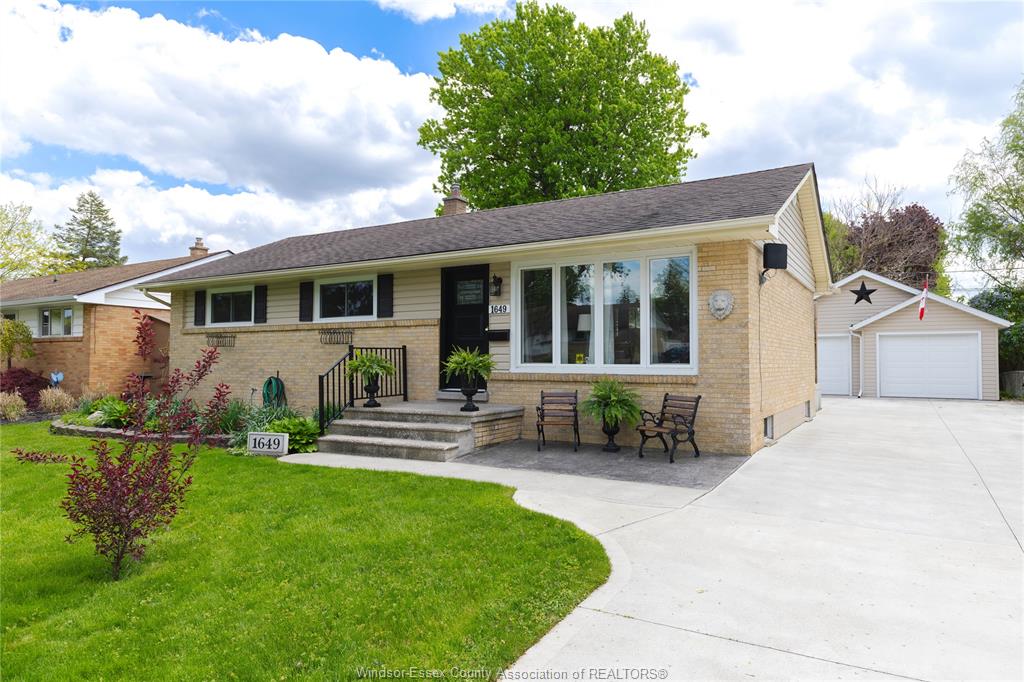 1649-st-gabriel-windsor-ontario-26010787