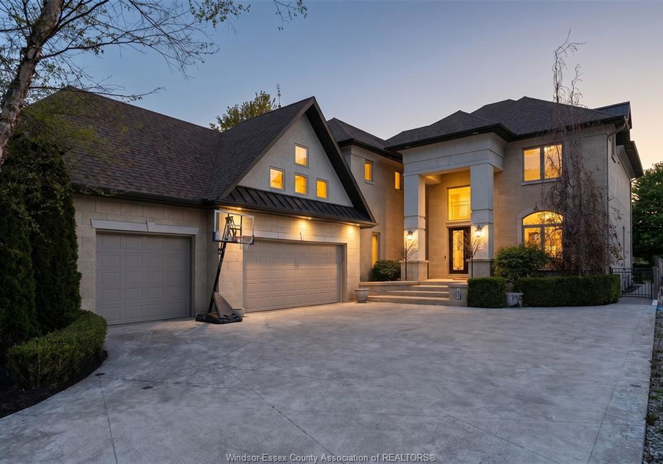 1740-caille-avenue-lakeshore-ontario-26010791