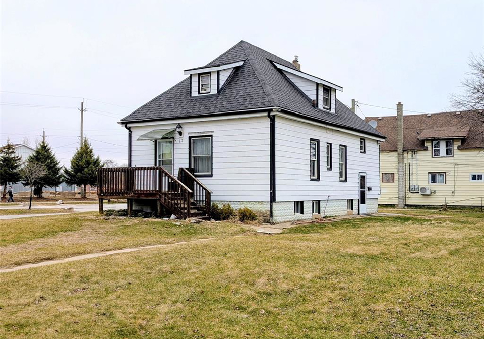 77-askew-leamington-ontario-26010793