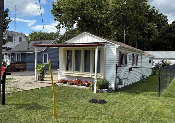64-county-road-50-colchester-south-ontario-26010802