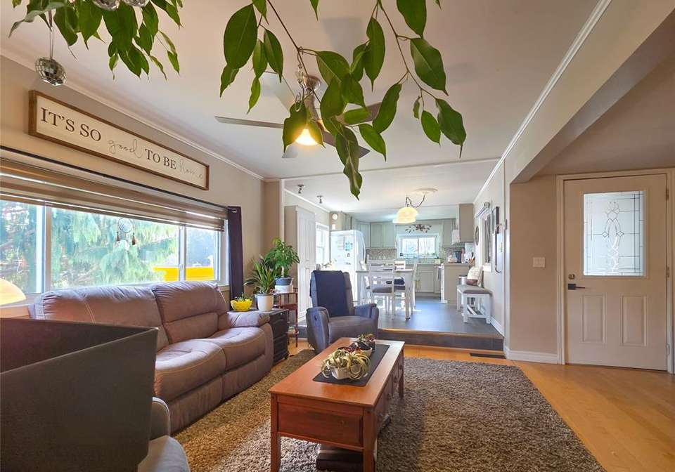 22220-charing-cross-road-chatham-ontario-26010821