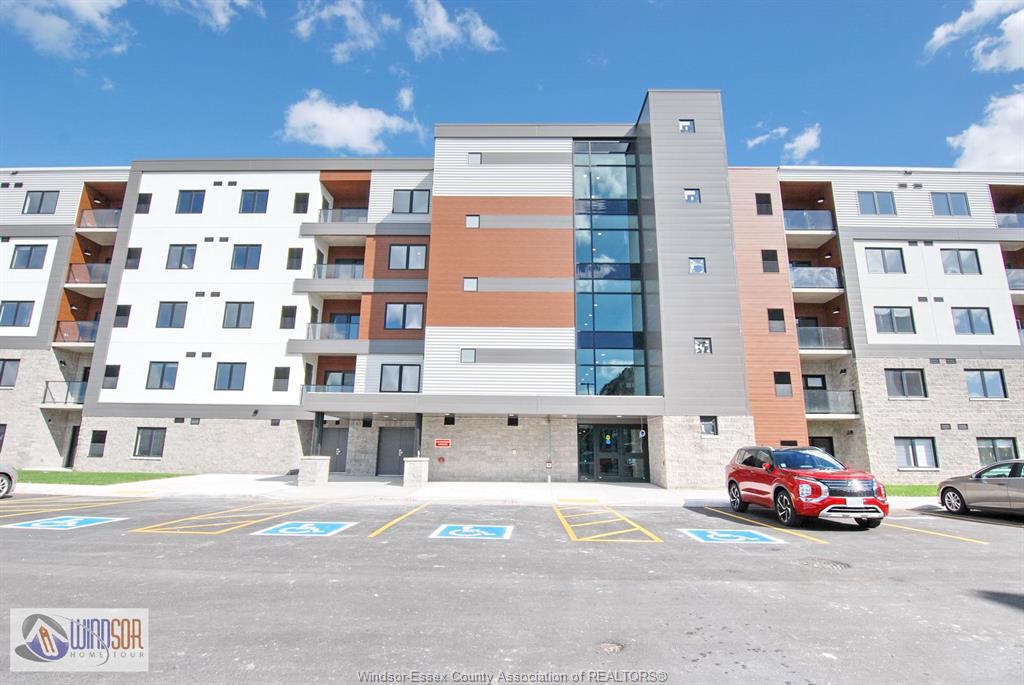 2550-sandwich-west-parkway-lasalle-ontario-26010838