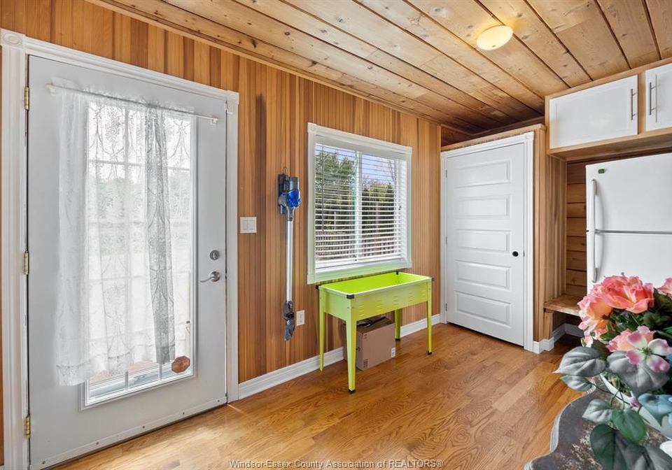 689-ross-beach-lakeshore-ontario-26010849