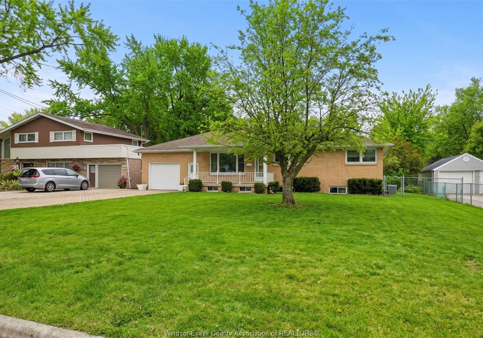 651-morand-street-windsor-ontario-26010860