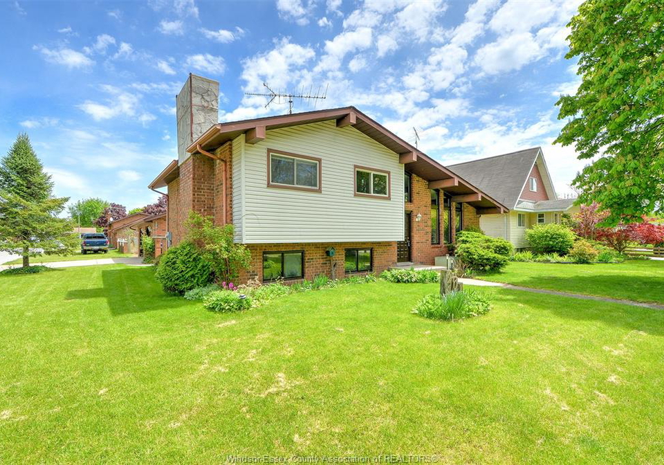 204-pearson-drive-harrow-ontario-26010862