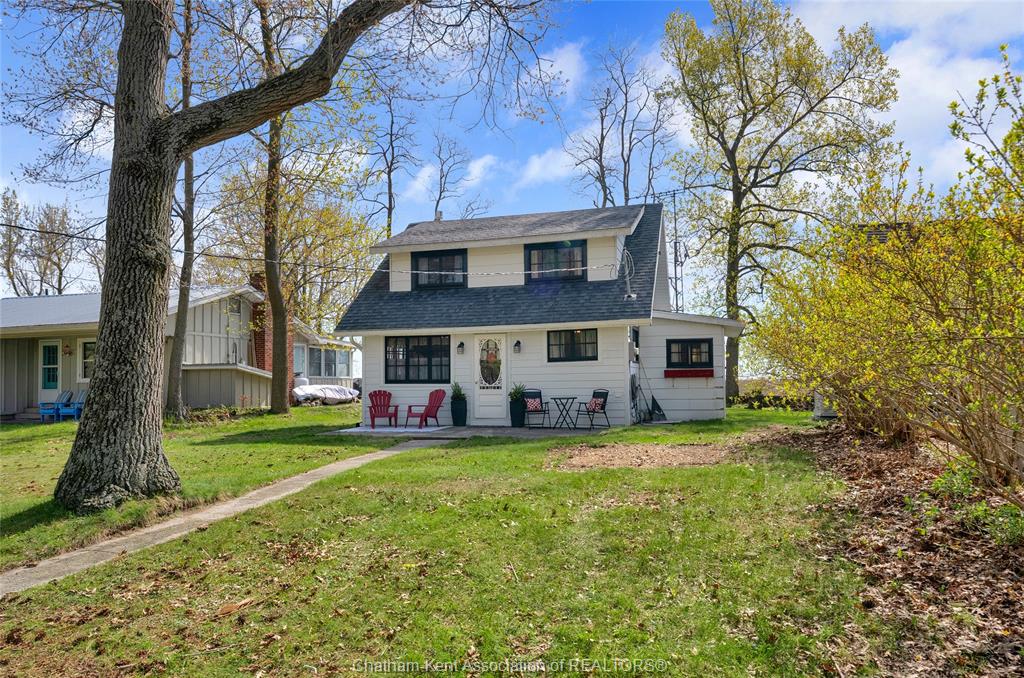 17498-lakeshore-road-rondeau-park-ontario-26010884