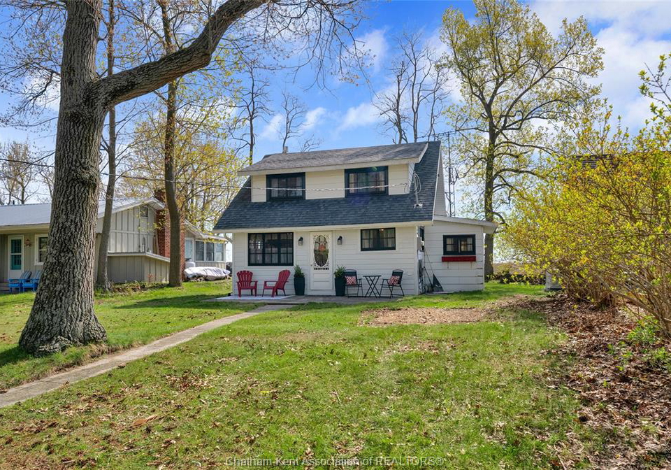 17498-lakeshore-road-rondeau-park-ontario-26010884