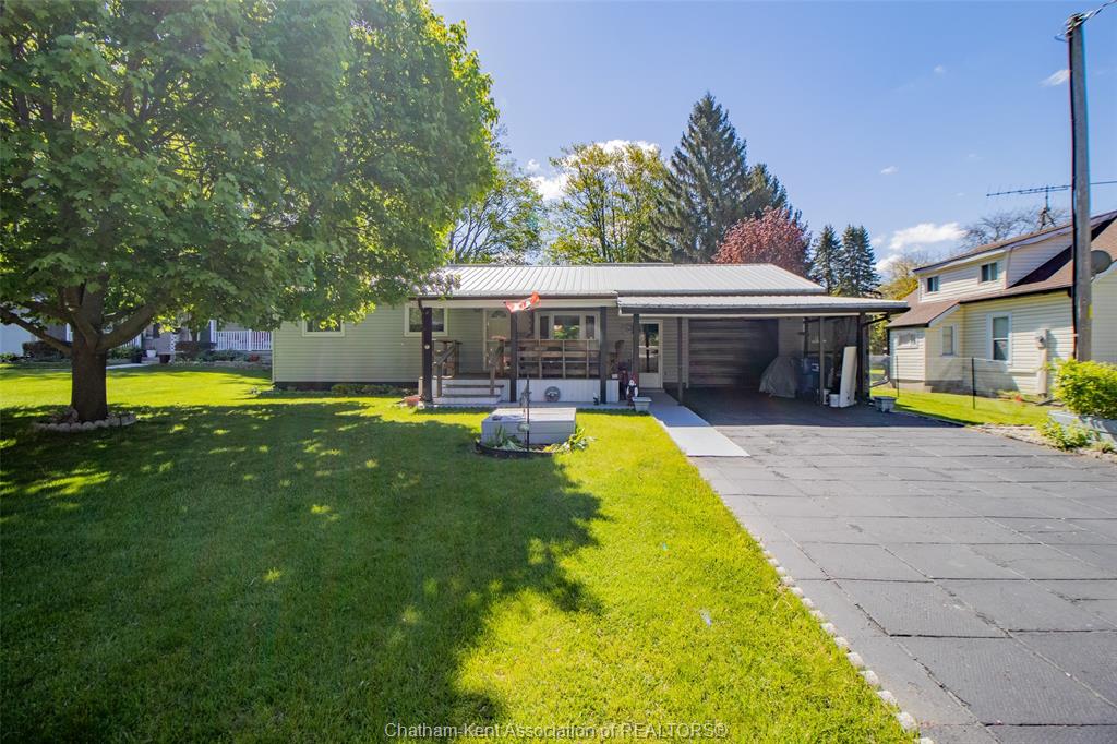 141-walnut-street-bothwell-ontario-26010885