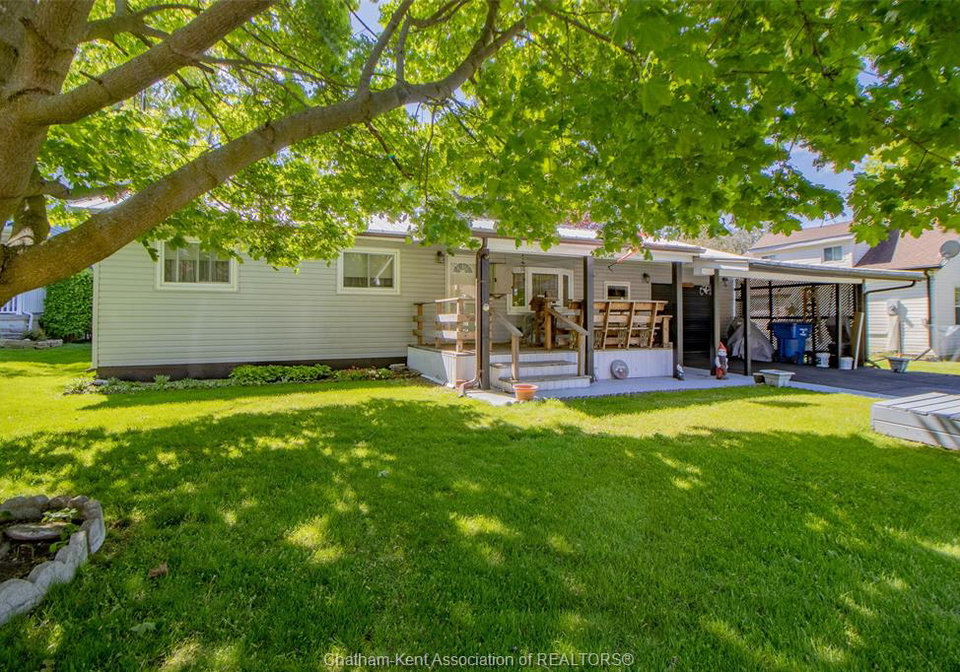141-walnut-street-bothwell-ontario-26010885