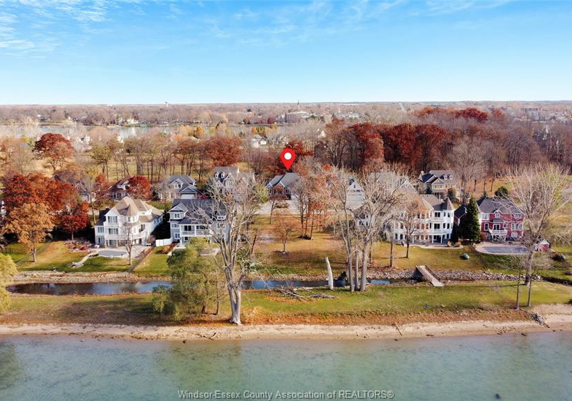 295-crystal-bay-drive-amherstburg-ontario-26010887