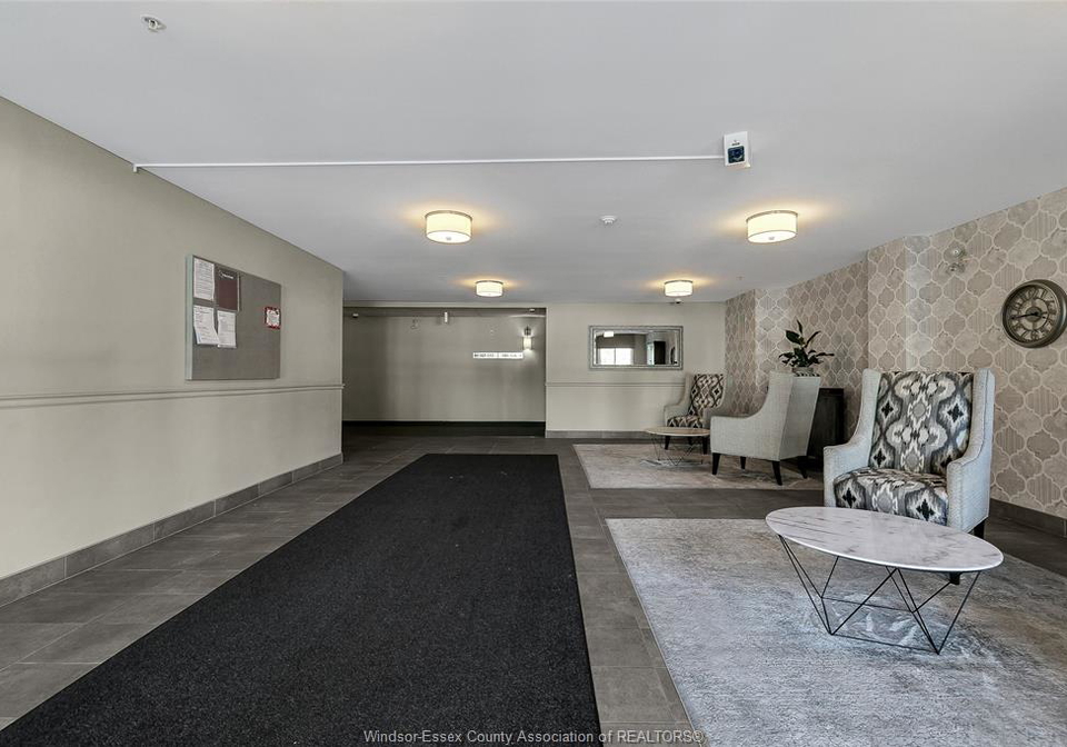 1547-grand-marais-road-west-windsor-ontario-26010891
