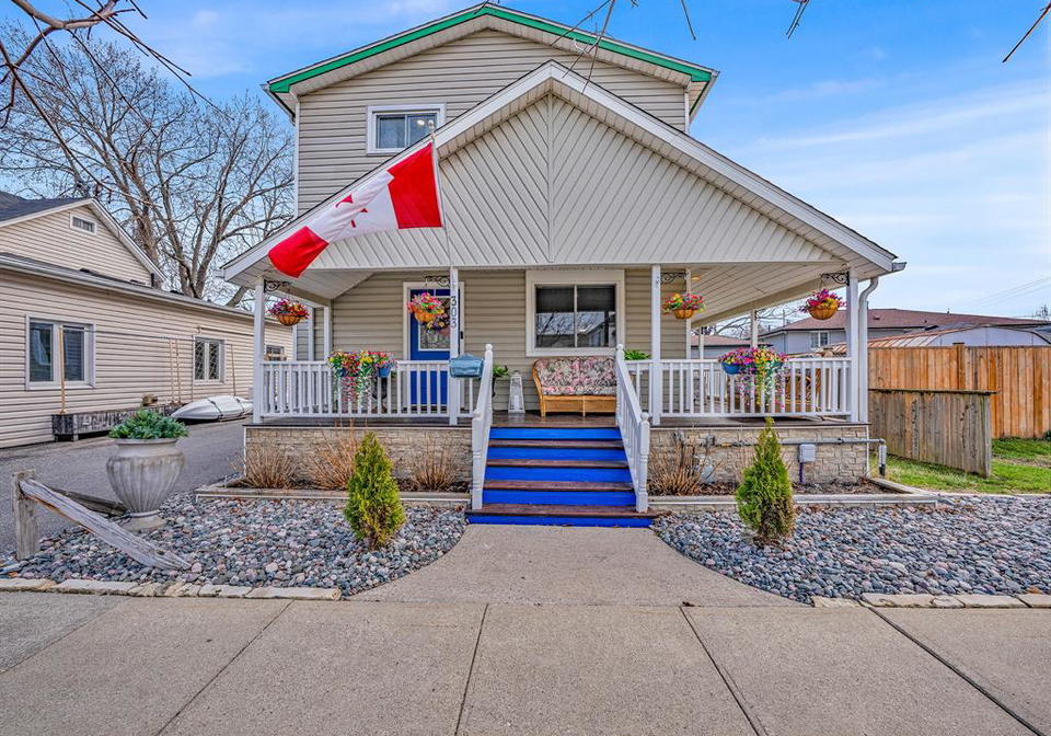 303-king-amherstburg-ontario-26010894