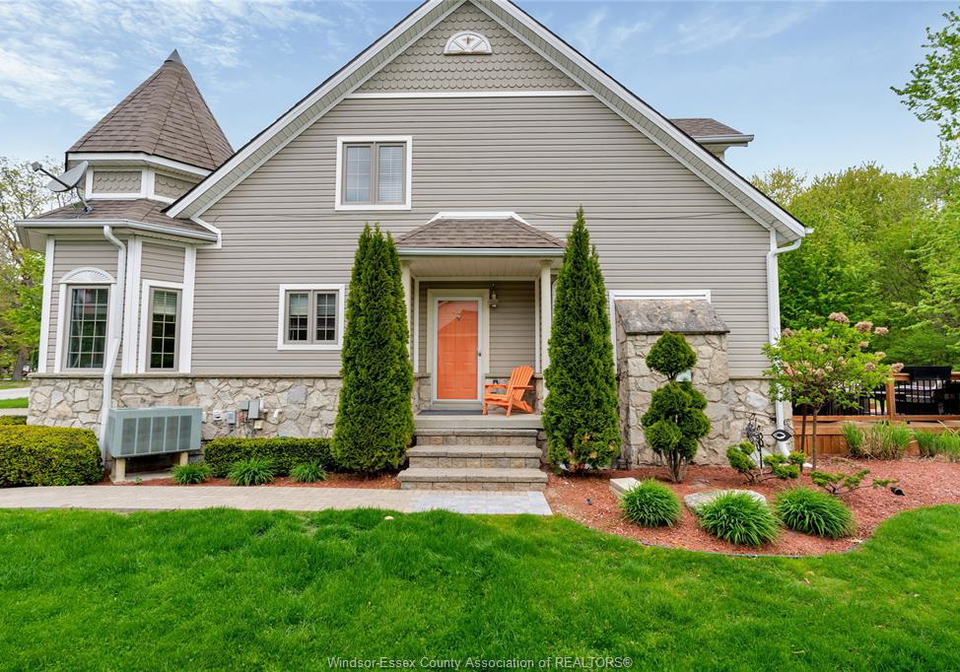 233-crystal-bay-drive-amherstburg-ontario-26010895