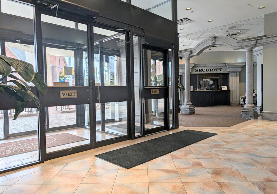 150-park-street-west-windsor-ontario-26010901