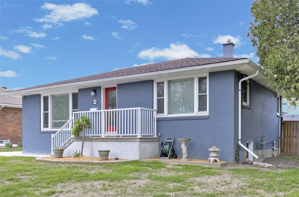 2456-randolph-windsor-ontario-26010911