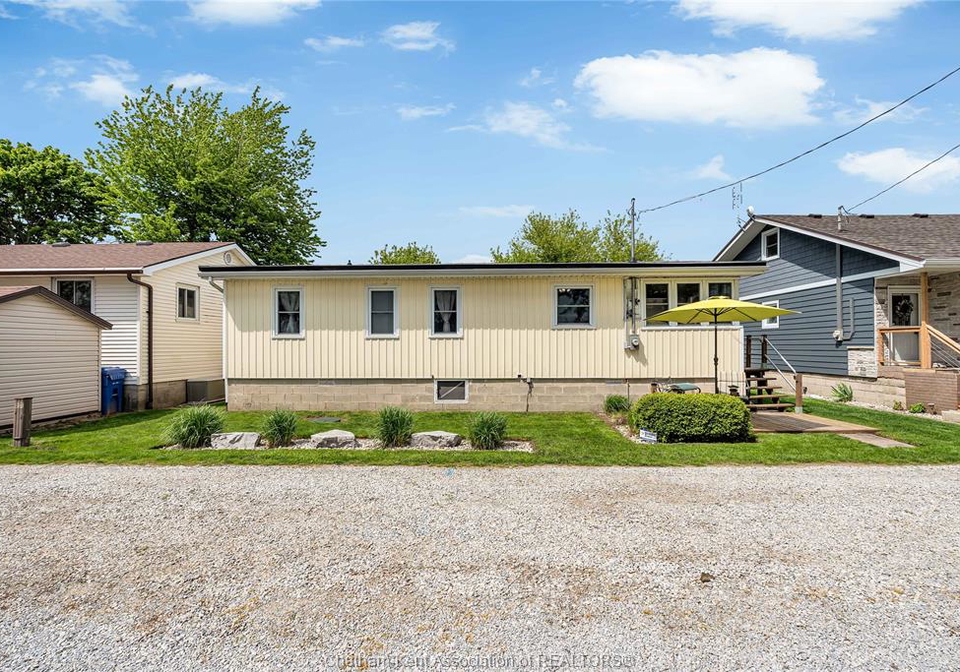 14270-crystal-beach-road-stoney-point-ontario-26010963