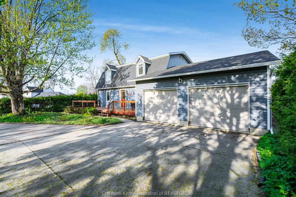 6527-main-street-comber-ontario-26010982