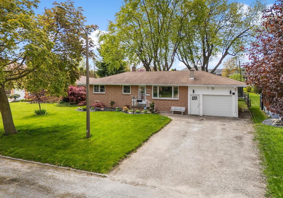 11-warren-avenue-leamington-ontario-26010983