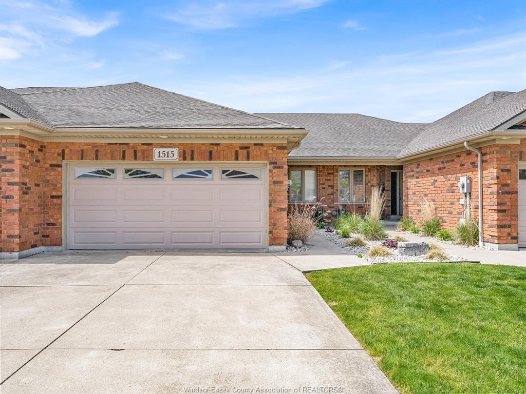 1515-skinner-street-lasalle-ontario-26011005