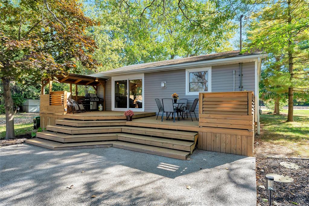 255-edward-road-lakeshore-ontario-26011007