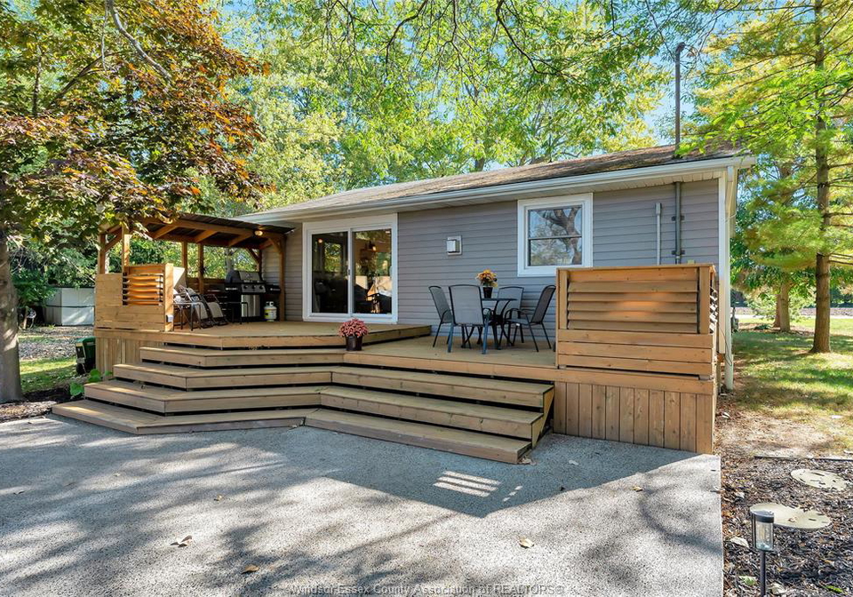 255-edward-road-lakeshore-ontario-26011007