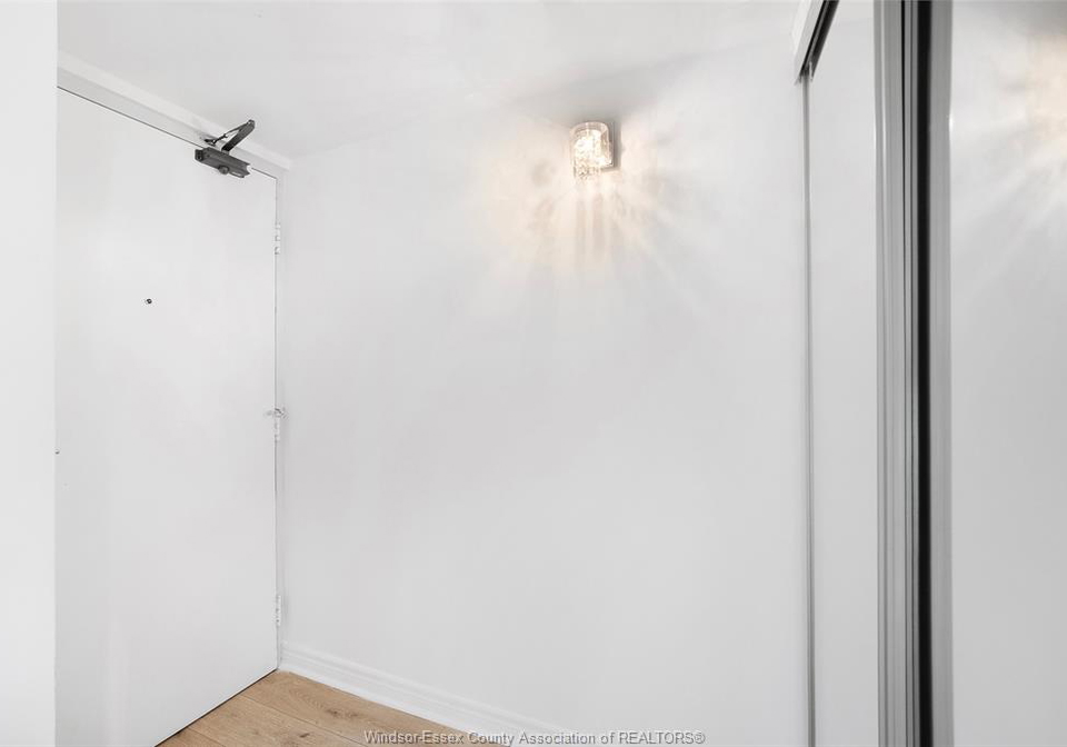 380-pelissier-windsor-ontario-26011021