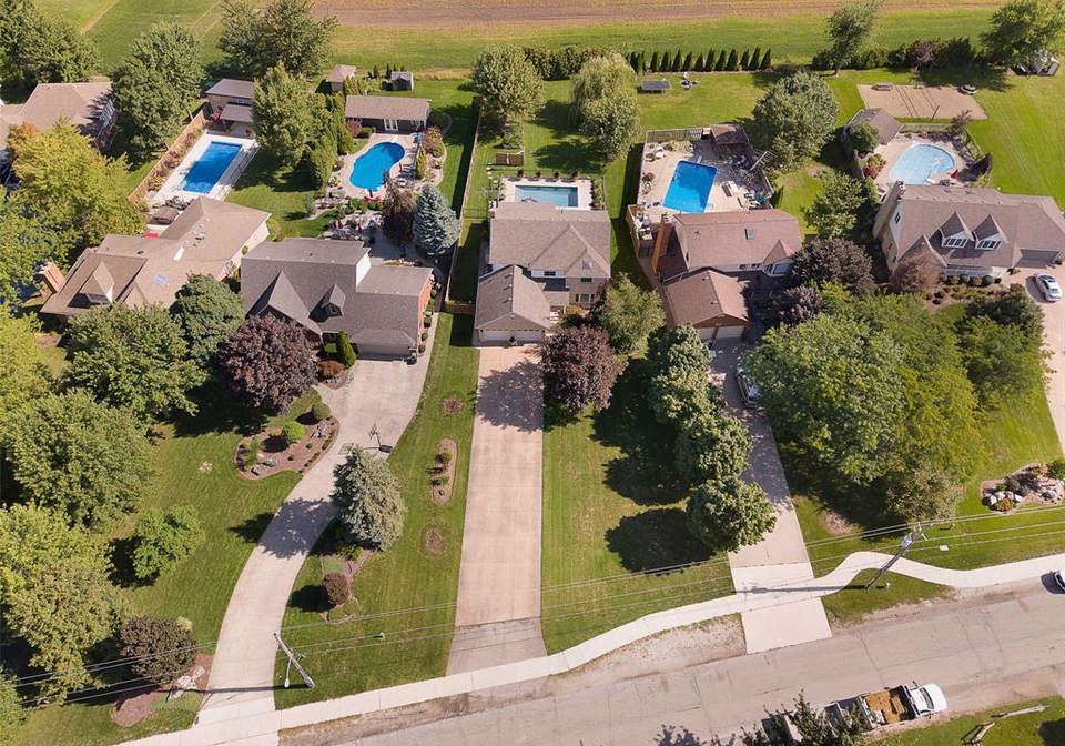 229-irwin-essex-ontario-26011028