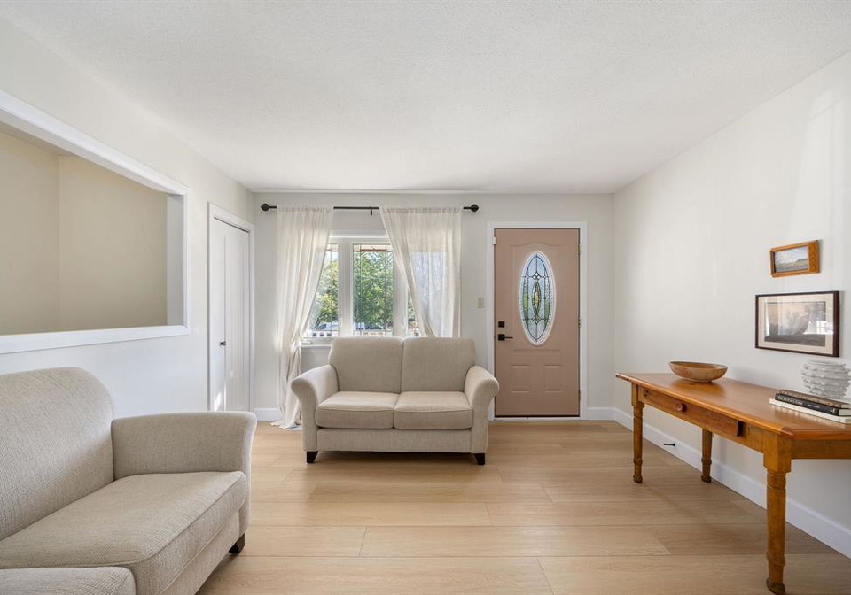 3317-river-street-brooke-alvinston-ontario-26011041