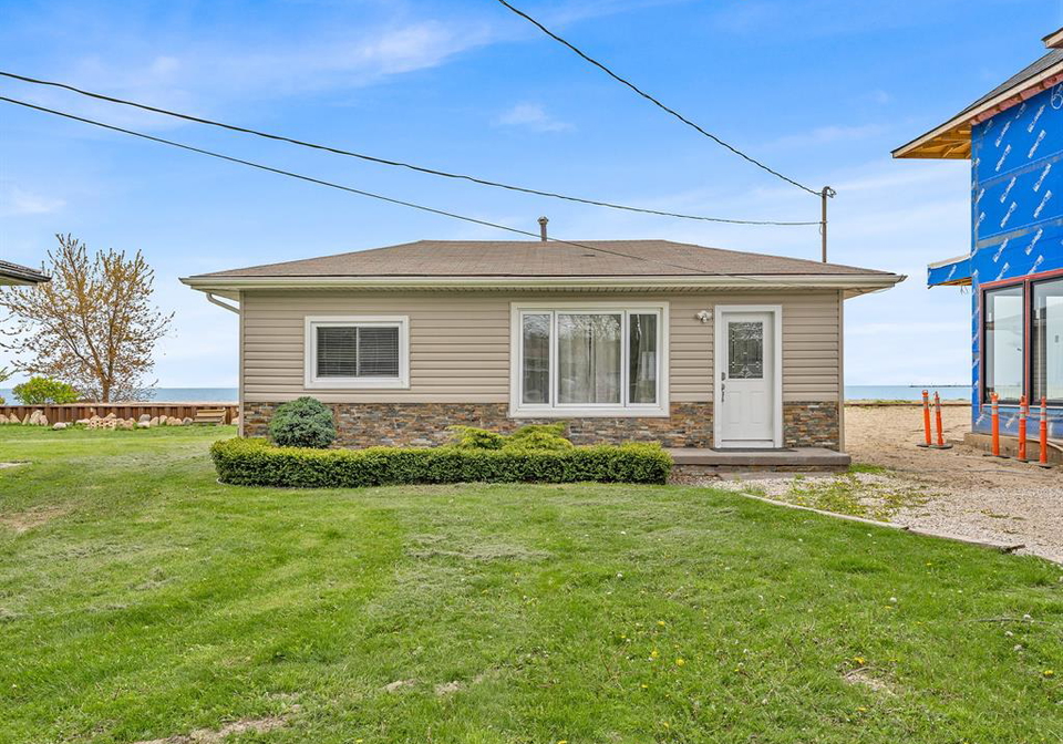 162-robson-road-leamington-ontario-26011047