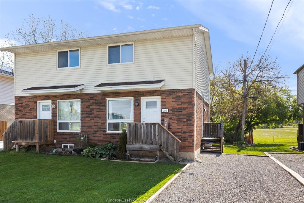 202-arthur-street-north-harrow-ontario-26011051