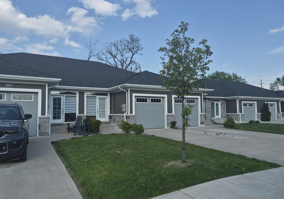 1974-ethan-court-windsor-ontario-26011053