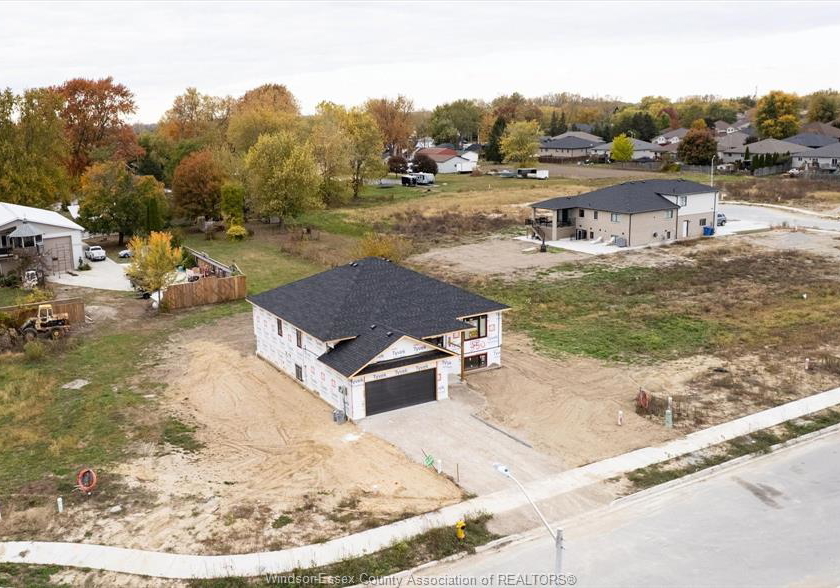 350-jolly-lasalle-ontario-26011077