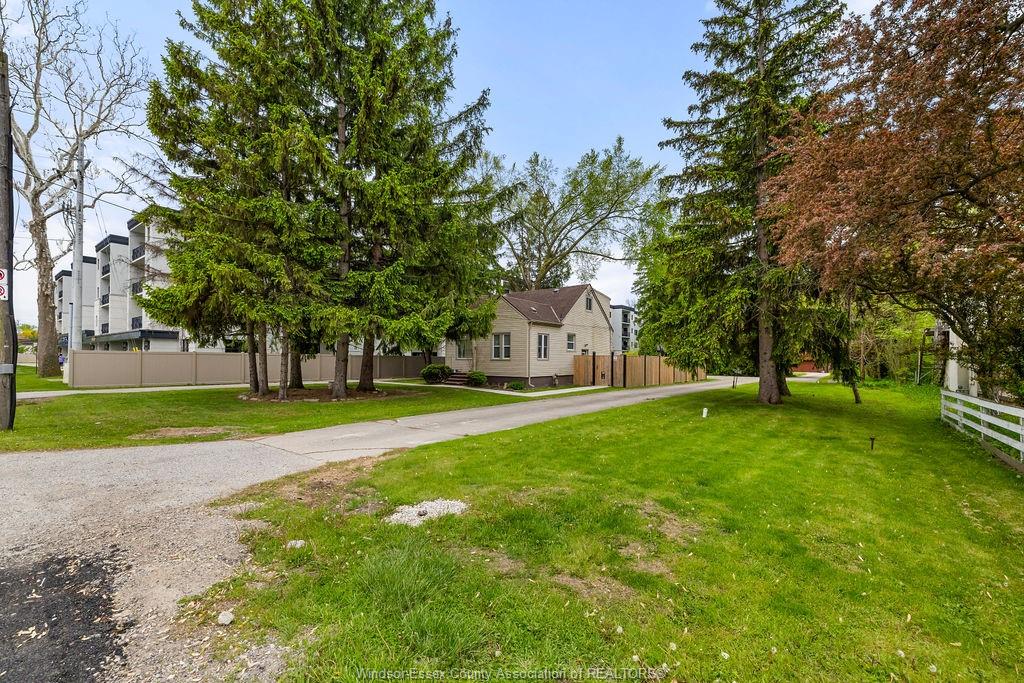 3803-howard-avenue-windsor-ontario-26011081