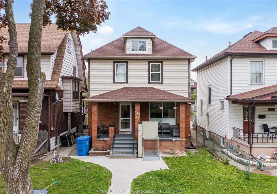 748-moy-windsor-ontario-26011084