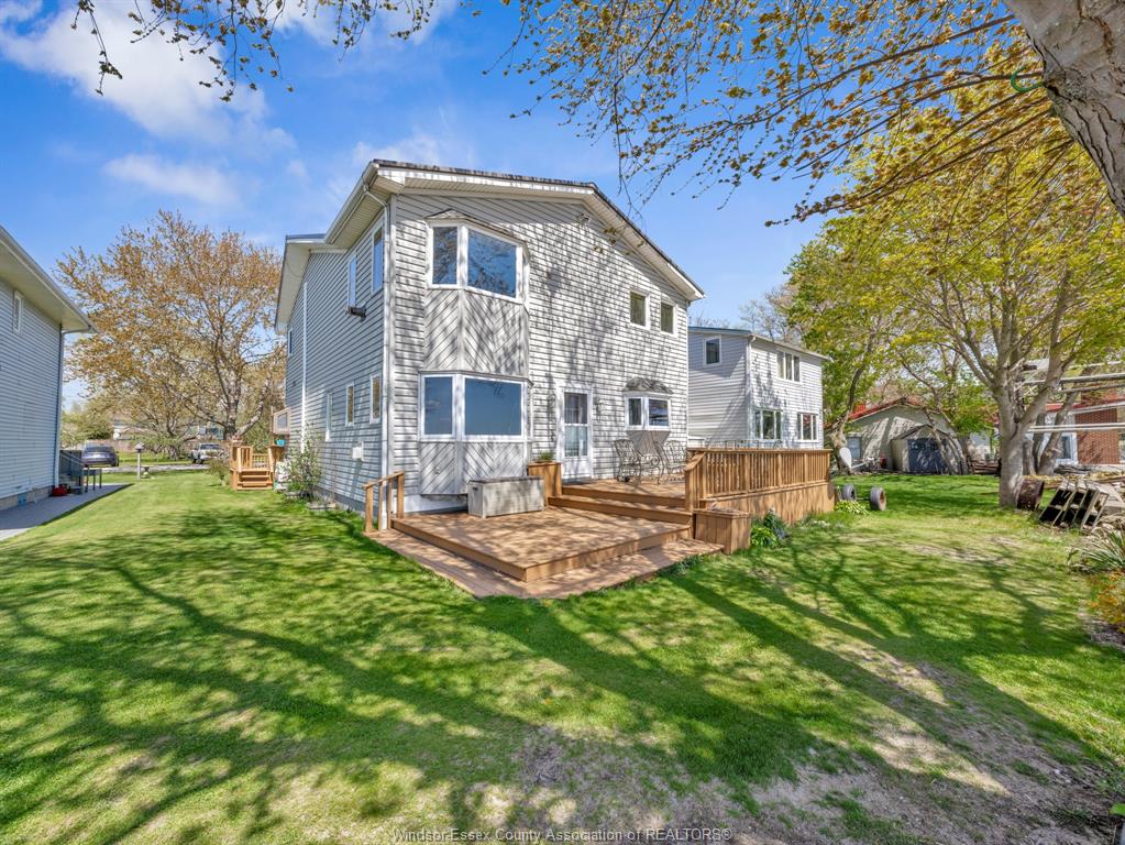 545-lakeview-avenue-essex-ontario-26011114