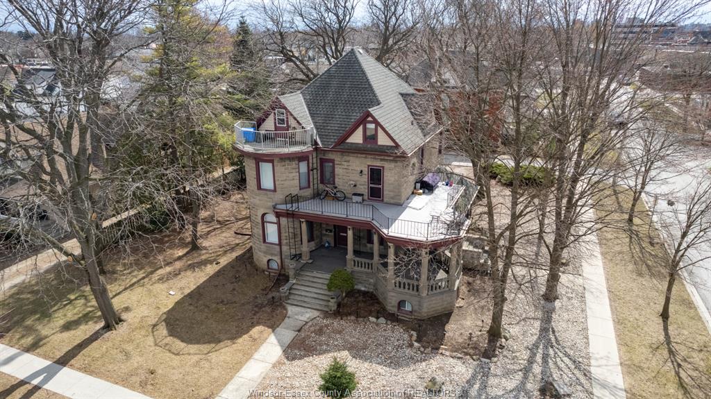 18-clark-street-east-leamington-ontario-26011125