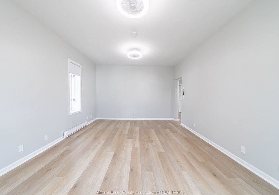 18-clark-street-east-leamington-ontario-26011125