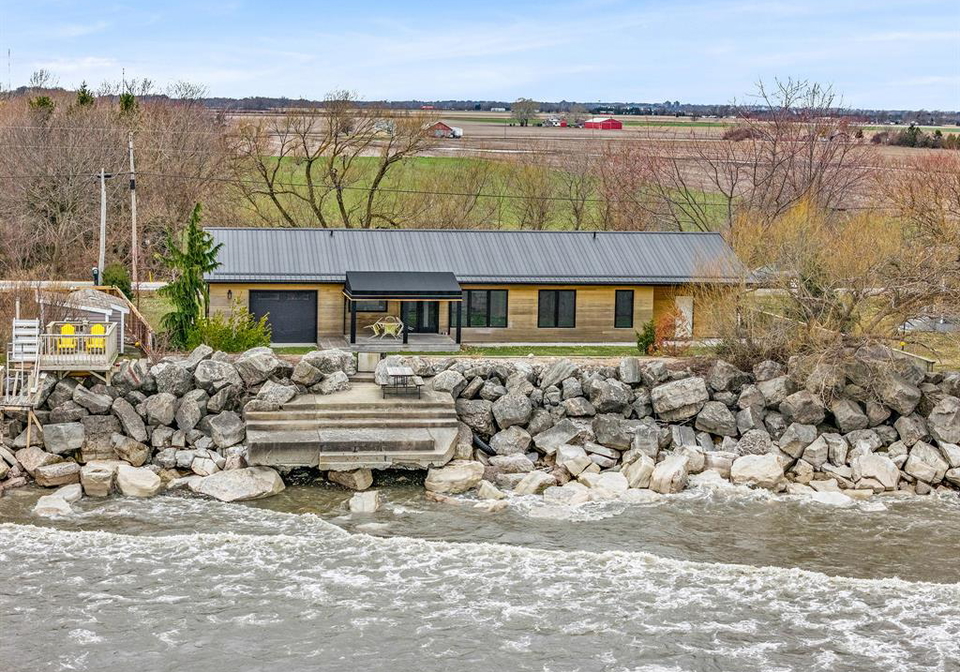 116-east-beach-leamington-ontario-26011164