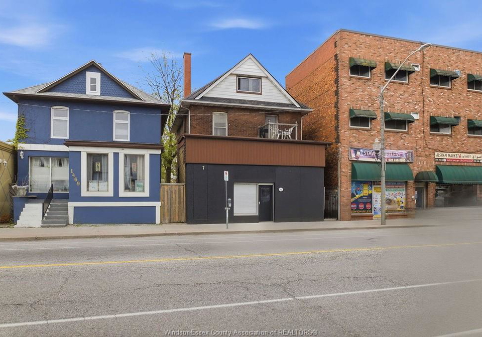1453-1455-wyandotte-street-windsor-ontario-26011205