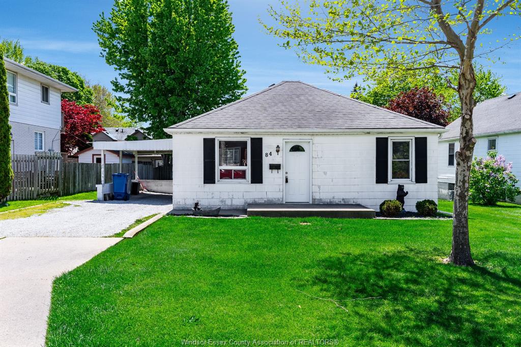 84-robinson-street-leamington-ontario-26011227
