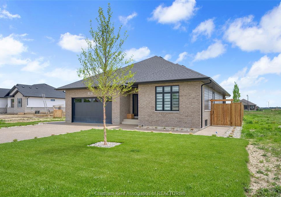 14-rosewood-crescent-chatham-ontario-26011231