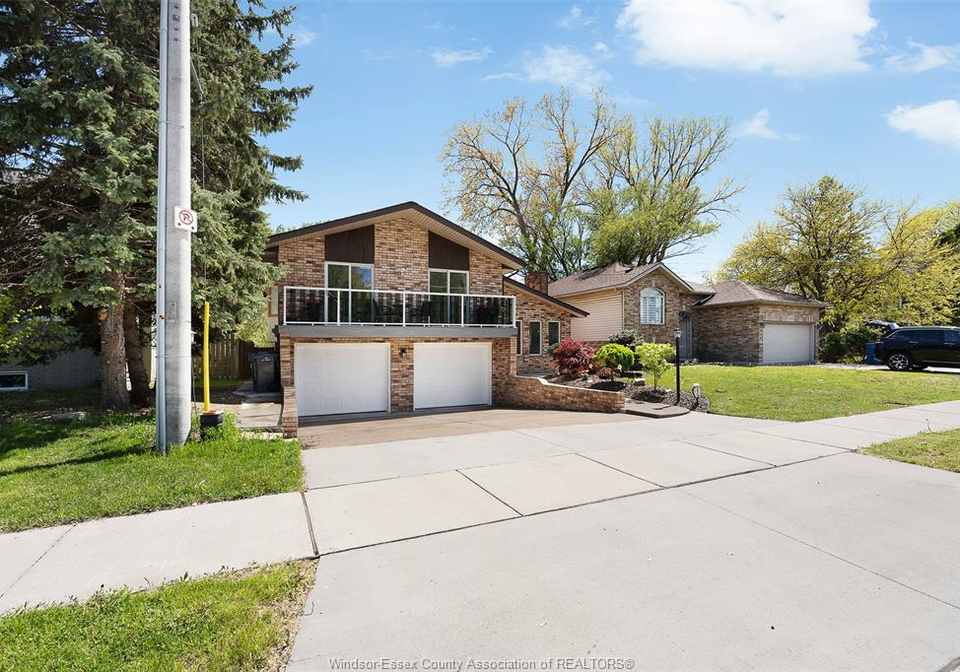 2415-cabana-road-west-windsor-ontario-26011248