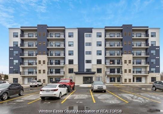3370-stella-windsor-ontario-26011251