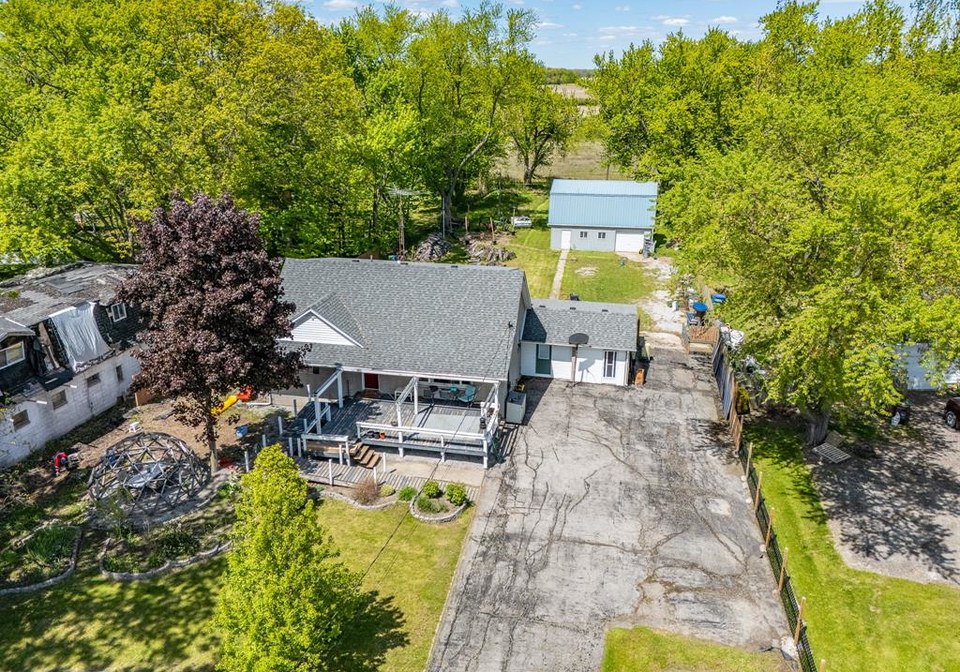 9489-malden-lasalle-ontario-26011261